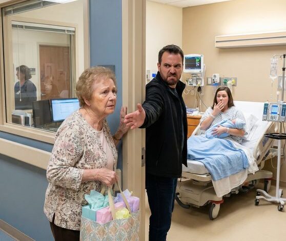 Remegő kézzel és egy ajándékokkal teli táskával érkeztem a kórházba, kétségbeesetten várva, hogy először láthassam újszülött unokámat. De mielőtt beléphettem volna, a saját fiam elállta az ajtót, és odaköpte: „Te mocskos vénasszony! Megfertőzöd a babát!” Aztán a földre hajította az ajándékaimat, és engem is lelökött. Szégyenkezve feküdtem ott, és egyetlen döntést hoztam: soha többé nem fogja látni az örökségemet… de ez csak a kezdet volt.